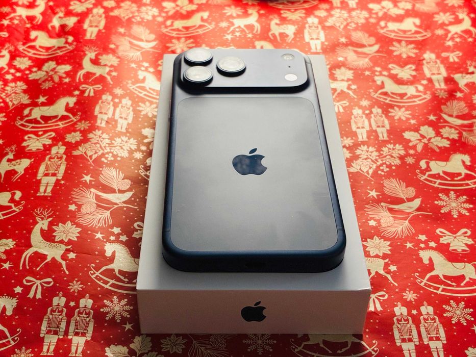 iPhone 17 Pro Max 256GB Deep Blue