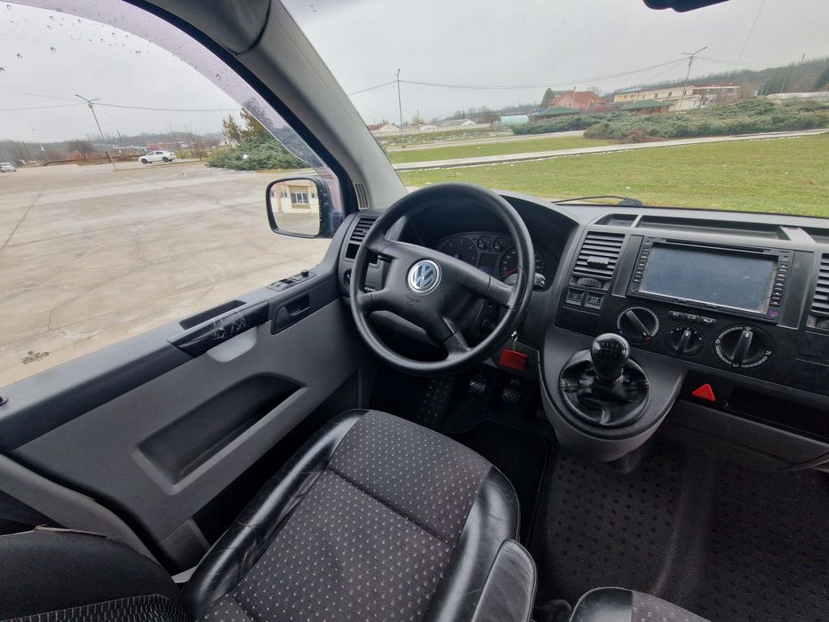 VW T5 8+1 locuri 2.5 TDI