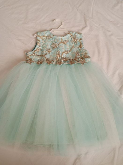 Yangi kiyilmagan kuylakchalar