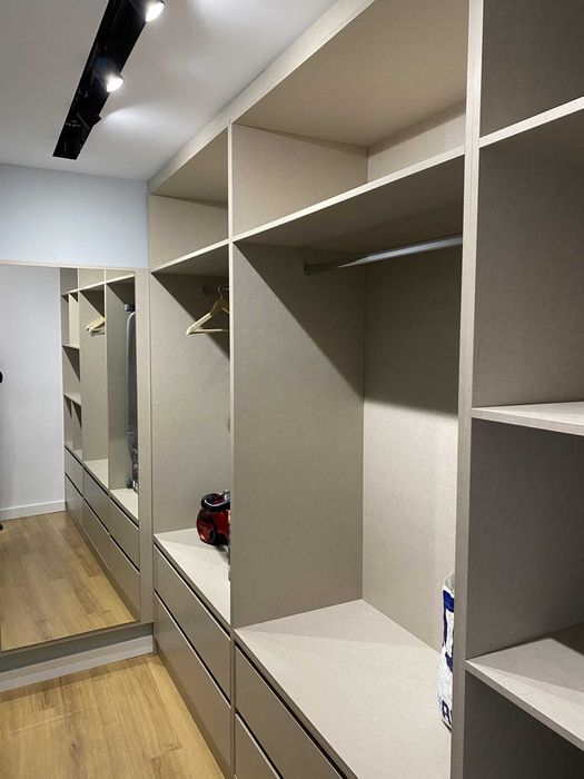 Продава се Двустаен апартамент в София, Витоша - 75 кв.м за 1027 €/кв.м - Снимка #7