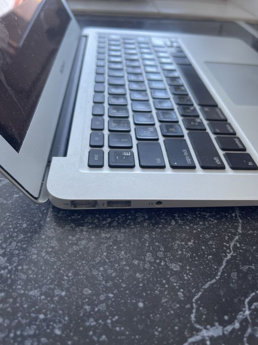 Масвоок Air 2011 года