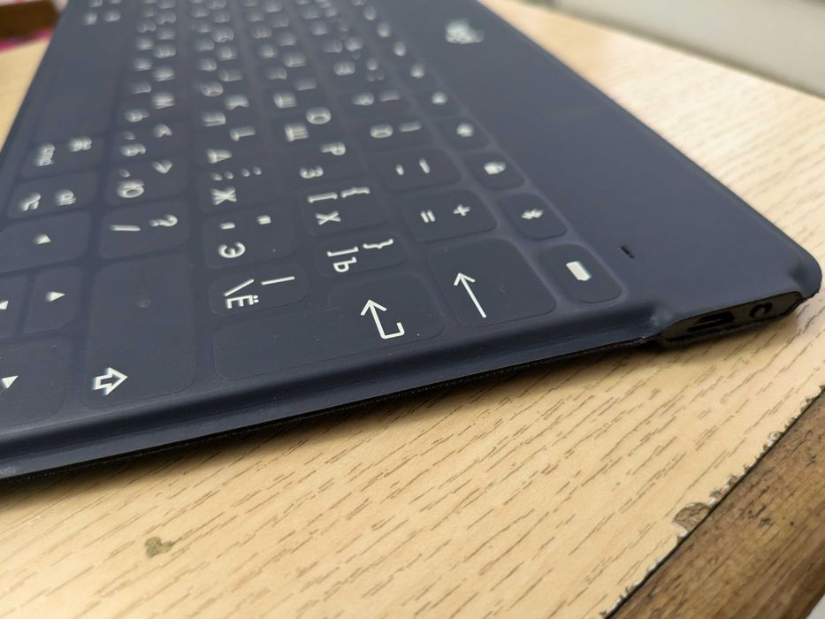 Bluetooth клавиатура logitech