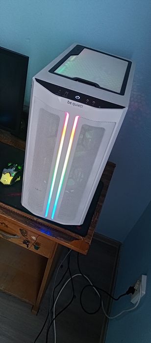 PC gaming (full setup) vând unitatea și separat preț 2650 lei