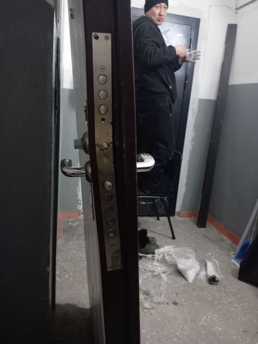 Дверь бронирование входные