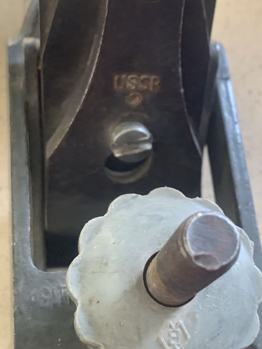 Рубанок с изменяющейся рабочей плоскостью