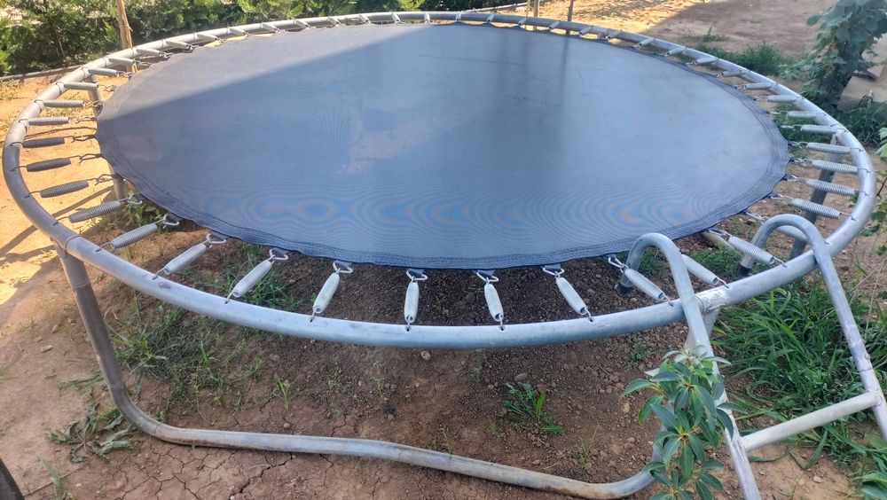 Ocazie!Trambulină de vânzare