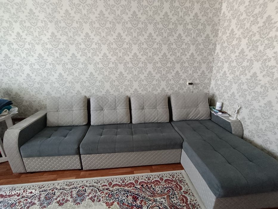 Диван угловой.  Б/у 90000тг