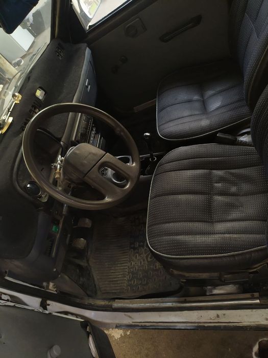 Tiko sotiladi . Narxi kelishtirib beriladi.