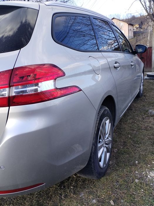 Vând Peugeot 308 2017