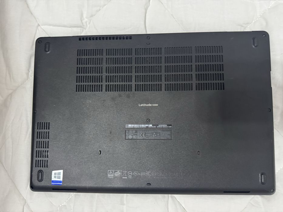 Vand laptopuri in stare buna