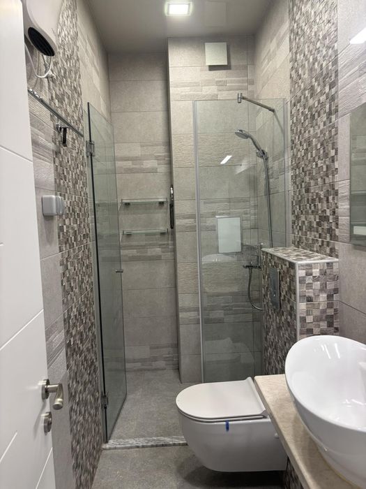 Продава се Двустаен апартамент в Пловдив, Христо Смирненски - 79 кв.м за 2456 €/кв.м - Снимка #7