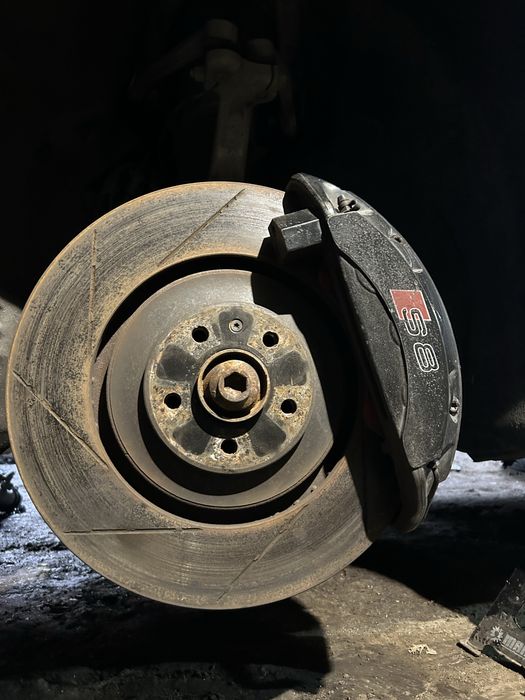 Ауди S8 Д4 4.0tfsi на части