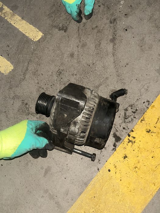 Запчасти на М102