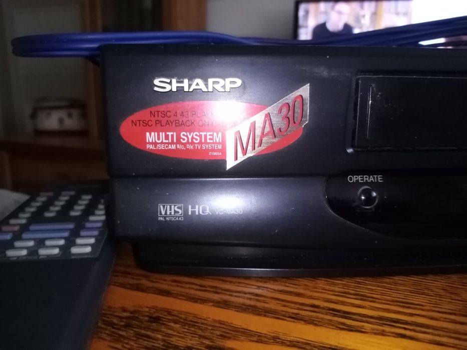 Продам Видеомагнитофон SHARP