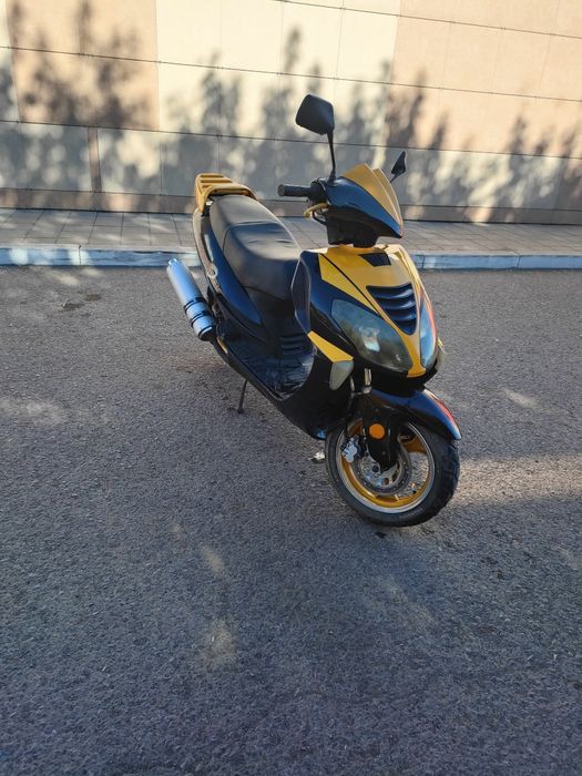 Продам скутер JONWAY ADVENTURE 2