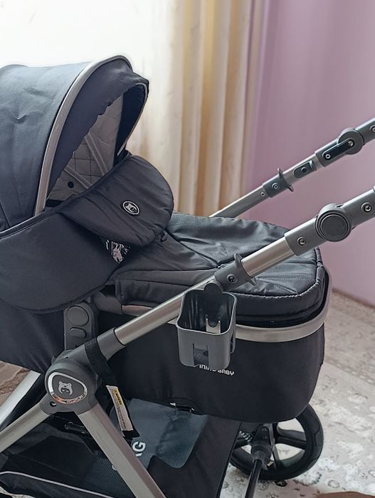 Детская коляска с сумкой