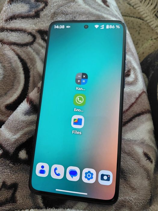 Motorola G84 5G. Продаю недорого.