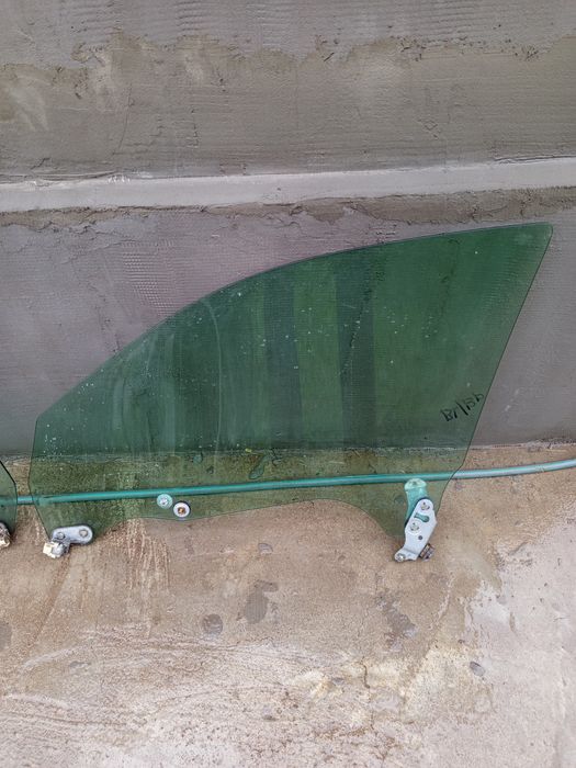 Стёкла на Субару легаси