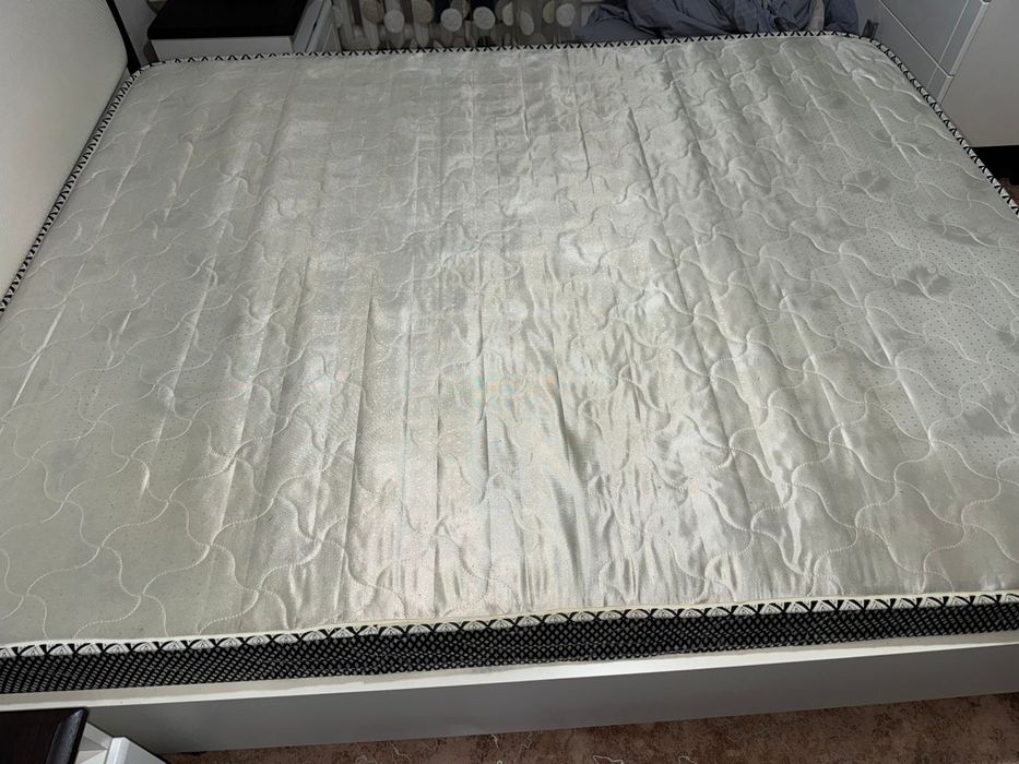 Срочно продам матрас