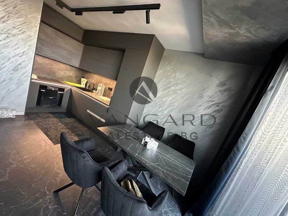 оф.23573 Луксозен едностаен панорамна гледка/ Център