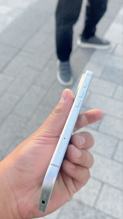 iPhone 17 pro на гарантии 100акб 8/256гб