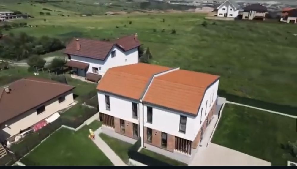 Unitate duplex dezmir str closca