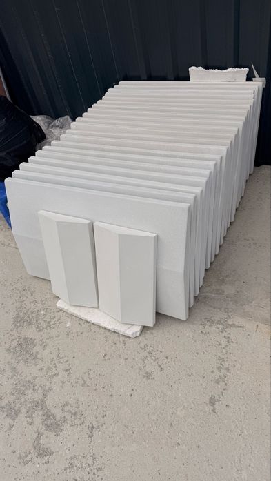 Vand coame si capace de gard avem orice dimensiune si model va doriti