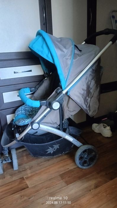 Продам детскую коляску
