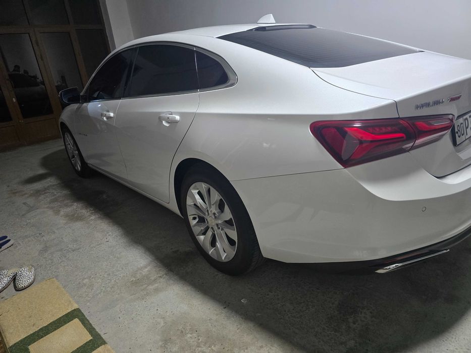 Малибу2  2.0 лт турбо сотилади узимни мошиним