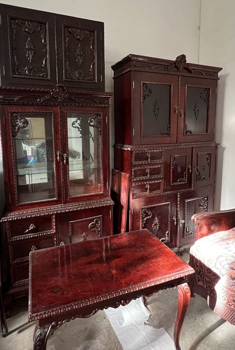 Mobila sufragerie/living + canapea.