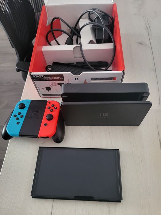 Vand Consola Nintendo Switch Oled