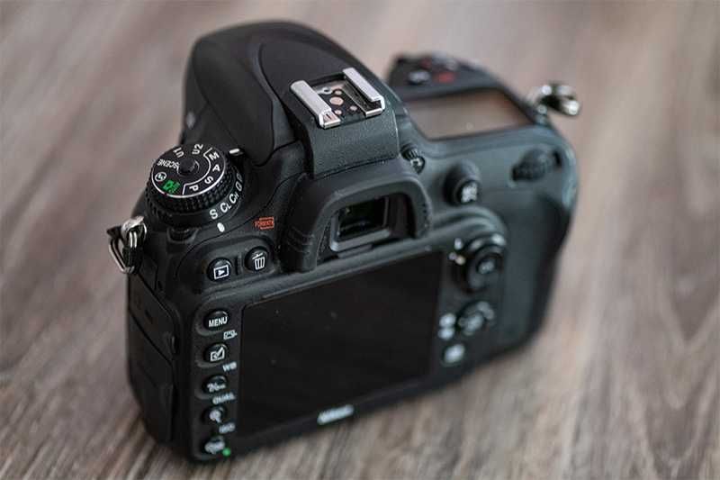 Aparat foto DSLR NIKON D610 FX