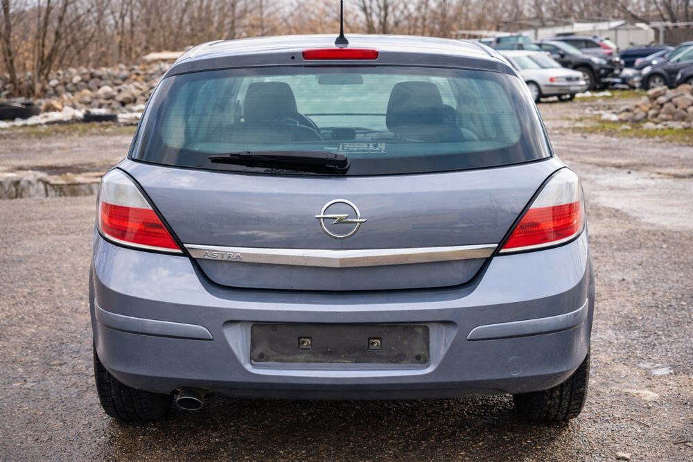 Opel Astra G на части