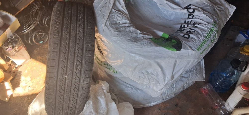 Продам резину б/у,