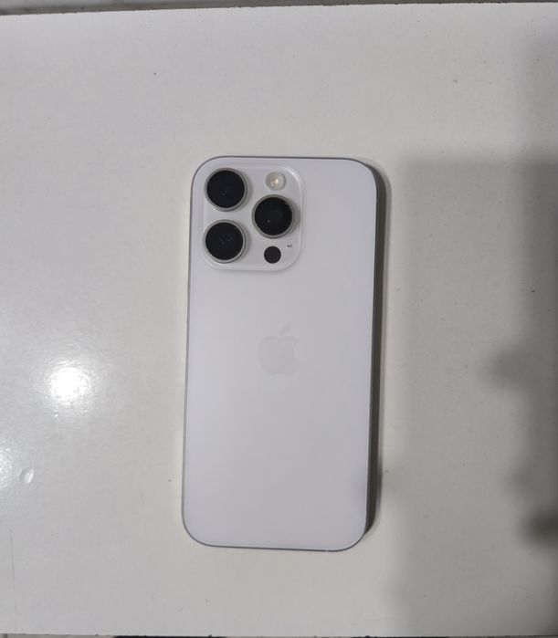 iPhone 16 Pro 128GB *White Titanium* бял