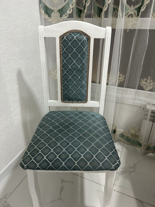 Стулья кухонные 4 шт