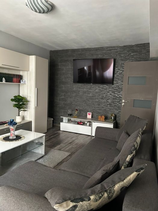 Vând apartament cu 2 camere în Târnăveni – Cartierul 1 Decembrie 1918