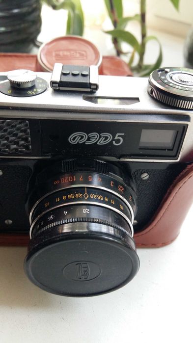 Фотоаппарат ФЭД  .