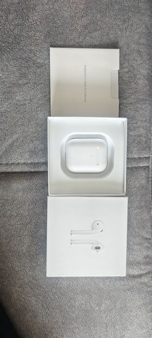 Airpods 1 поколение