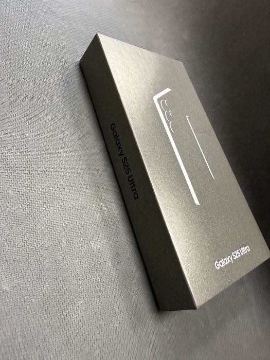 Samsung Galaxy S25 Ultra 12/256GB / нов