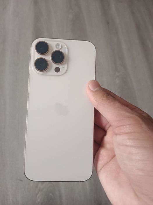 Iphone 16 Pro Max icloud bor