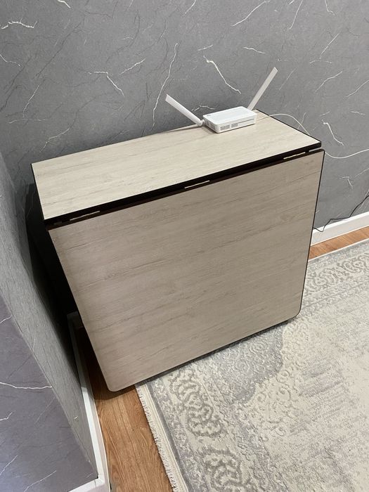 Продам стол книжка в отличном состоянии