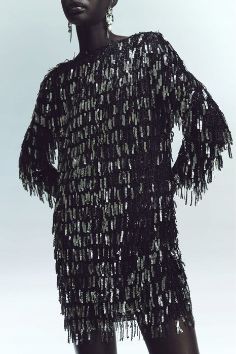 Zara - рокля с пайети