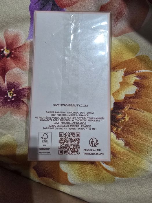 Apa de parfum Givenchi Irresistible original, nou