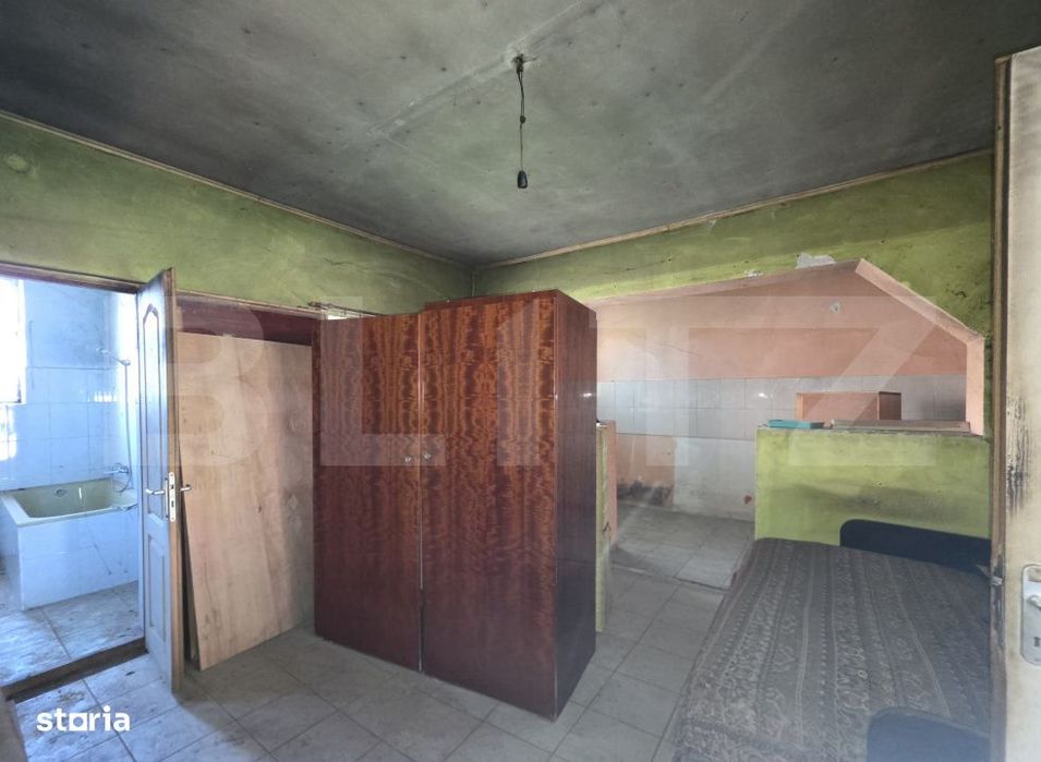 Casa de vanzare cu 2 camere,80 mp,zona sat Ambud comuna Paulesti