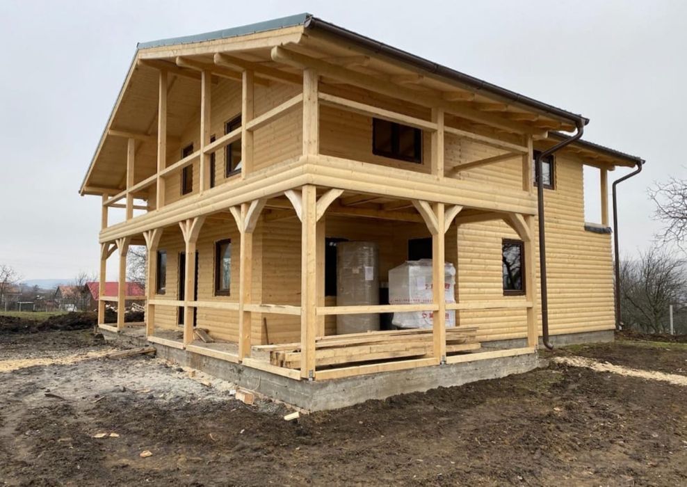 Vand case modulare din lemn