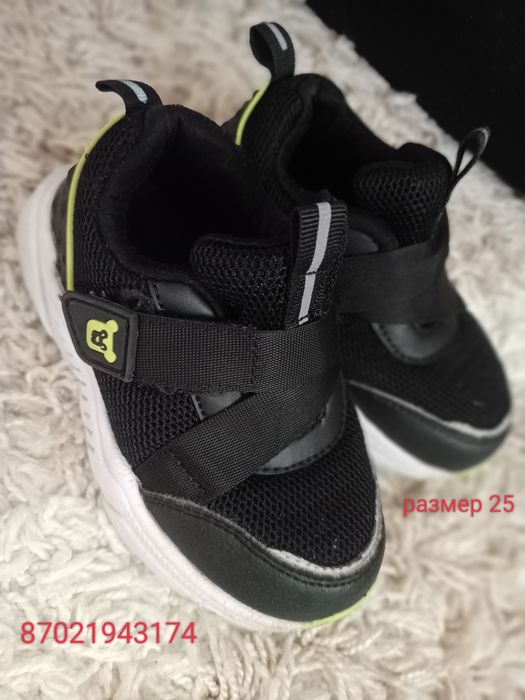 Продам детскую обувь