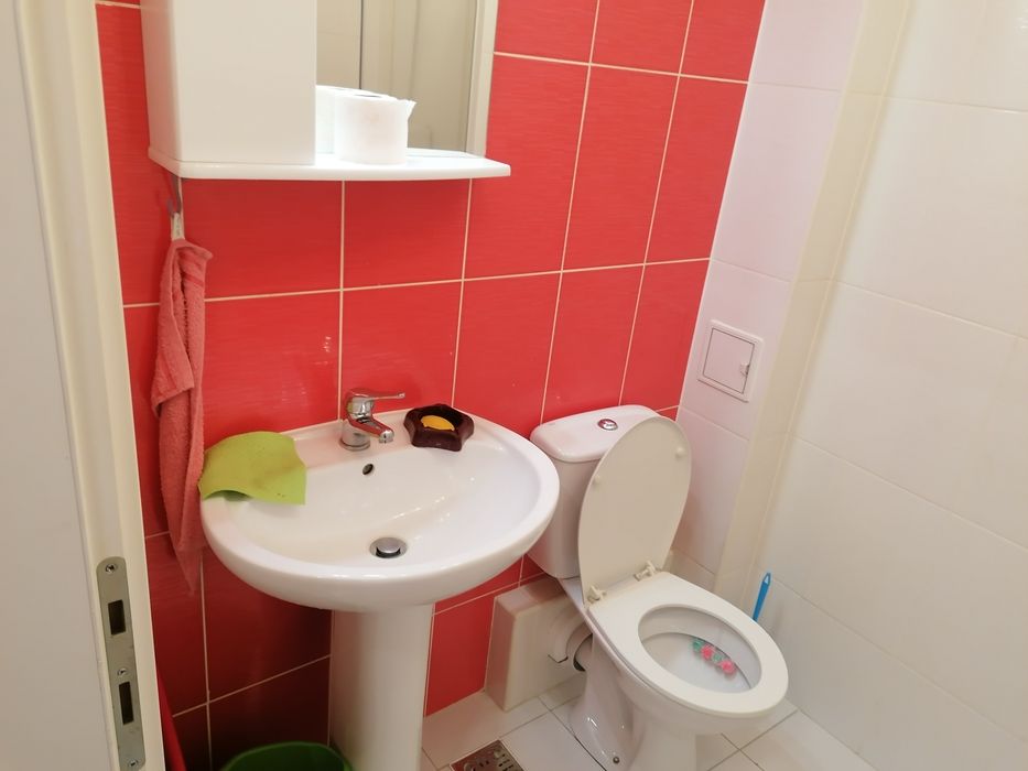 Garsoniera  de închiriat