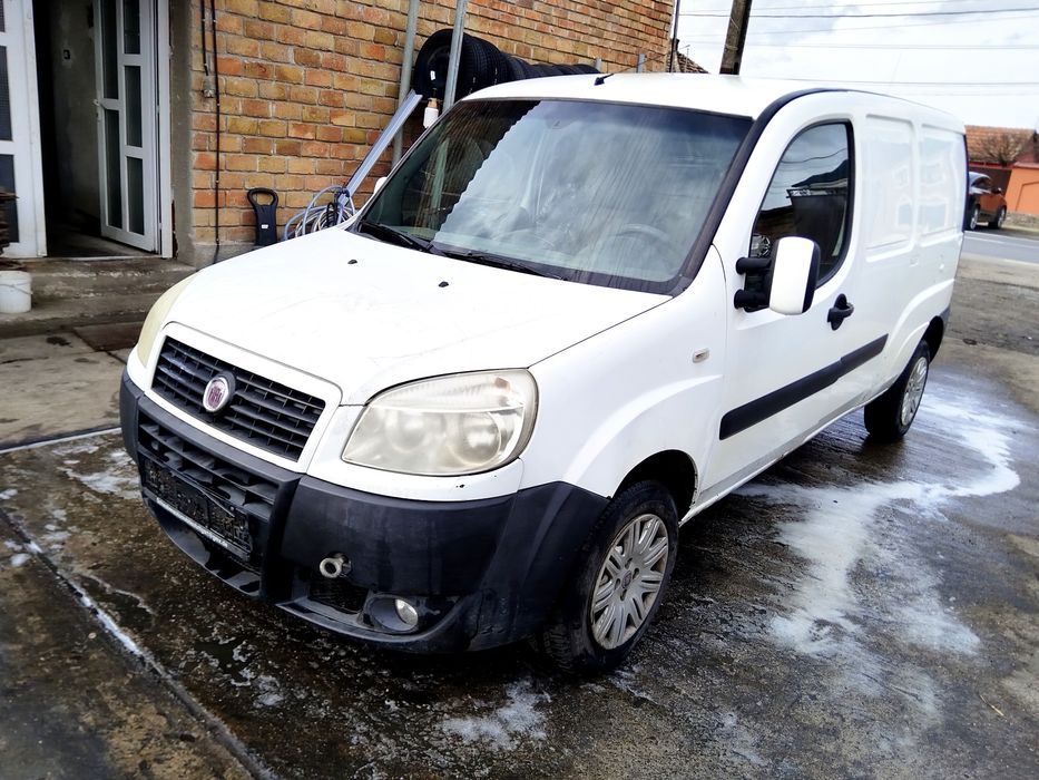 Grila Bara fata Fiat Doblo an 2001-2009