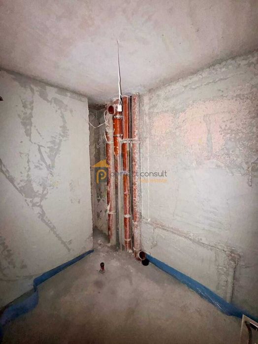 Продава се Двустаен апартамент в Пловдив, Каменица 2 - 81 кв.м за 1039 €/кв.м - Снимка #9